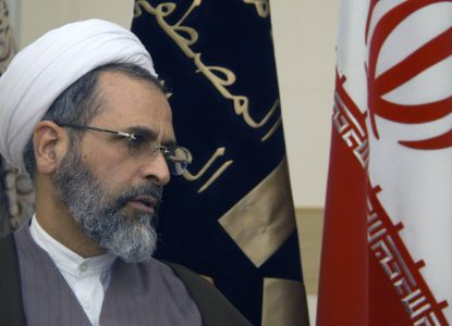 Após morte de Ali Khamenei, Irã anuncia líder supremo interino Alireza Arafi