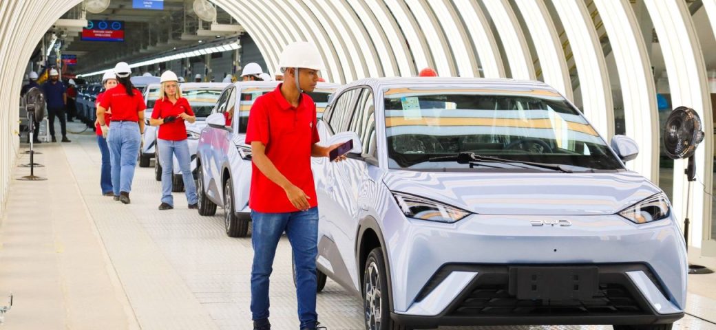 Montadora de veículos elétricos instalada na Bahia anuncia 3 mil contratações para fábrica