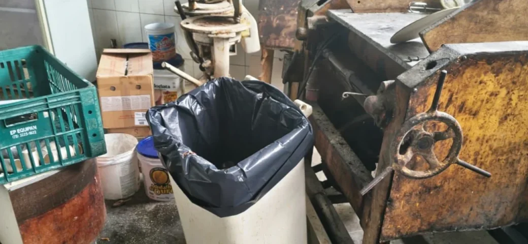 Delicatessen é interditada por condições insalubres em Feira de Santana