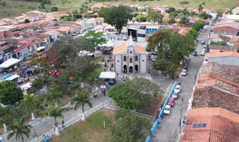 Chuvas provocam adiamento da abertura do Carnaval de Antônio Cardoso