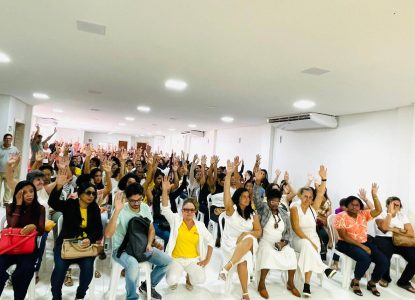 Assembleia de professores da rede municipal de Feira de Santana define por paralisação e indicativo de greve