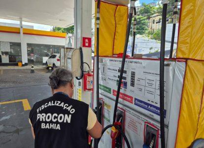 Acelen é notificada para prestar esclarecimentos sobre política de preços dos combustíveis na Bahia