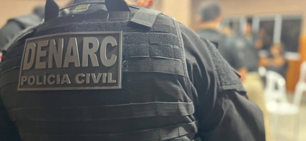 Operação ‘Cavalo de Troia’ apreende drogas, armas e R$ 1 milhão de bens em Feira de Santana