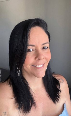 Dani Carmadeli chega à Band FM Salvador e reforça estratégia do Grupo Lomes na Bahia