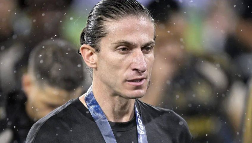 Flamengo anuncia saída do técnico Filipe Luís após classificação para final do Cariocão 2026