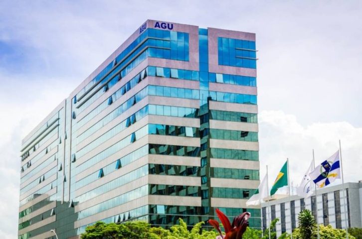 AGU orienta agentes públicos e proíbe fake news durante período eleitoral