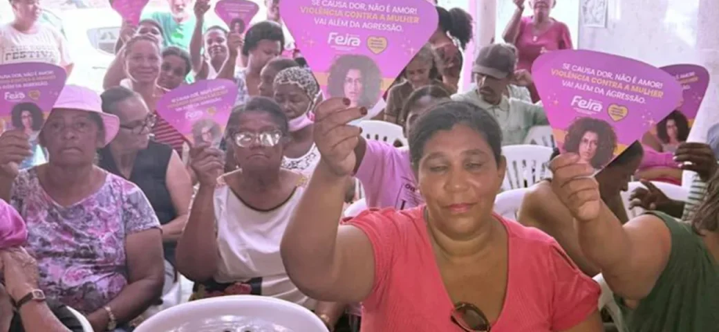 Roda de conversa sobre violência patrimonial fortalece autonomia feminina