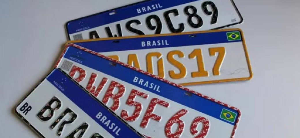 PL pretende retomar nome de cidade e estado nas placas de veículos