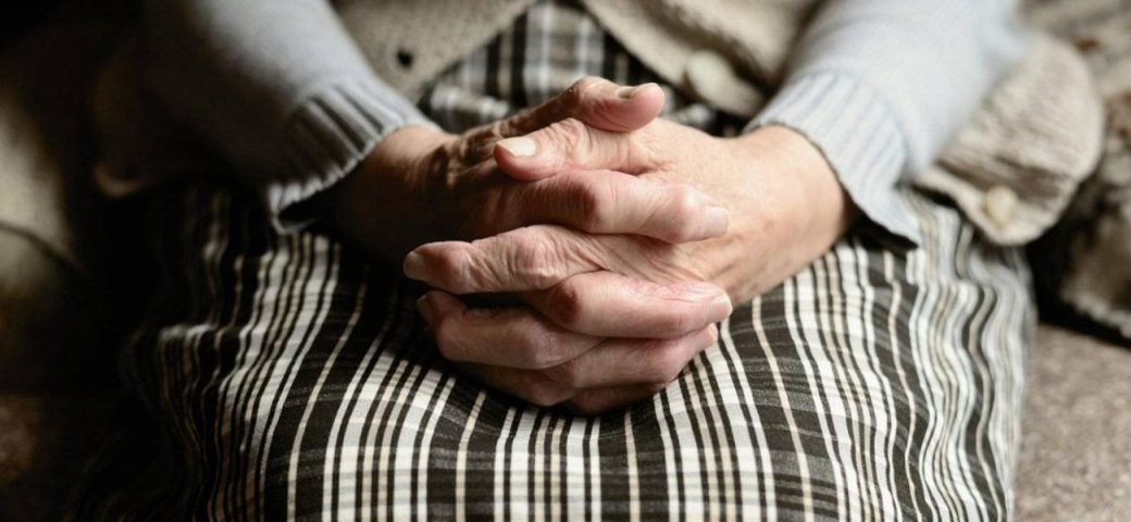 Projeto propõe ampliar isenção do IR para aposentados conforme idade