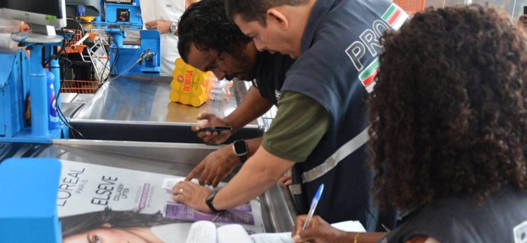 PROCON autua três atacadistas em Feira de Santana por cobrança irregular de sacolas plásticas