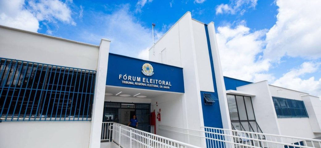 Bahia: homem agride servidor da Justiça Eleitoral com faca e morre após ação de vigilante