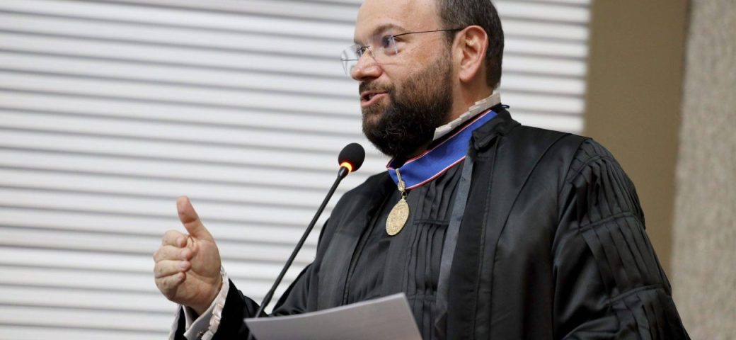 Novo presidente do TRE-BA toma posse e promete rigor contra fake news nas eleições de 2026