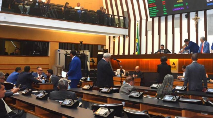 Assembleia Legislativa aprova nome de Carlos Pitta para teatro do Centro de Convenções de Feira de Santana