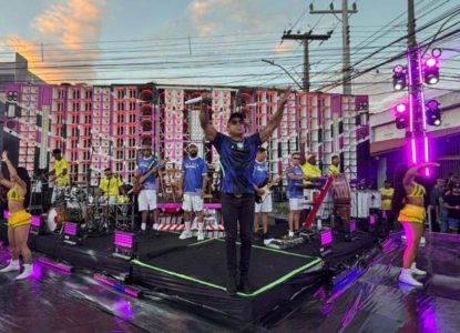 Banda La Fúria atraí multidão durante gravação do audiovisual em Feira de Santana