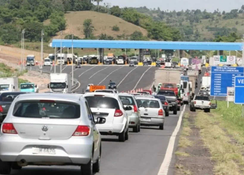 Feriadão de Tiradentes aumenta fluxo nas rodovias da Bahia