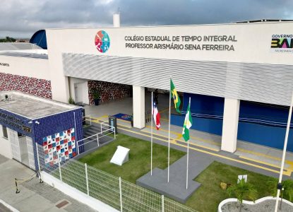 Governo do Estado entrega escola de tempo integral e anuncia série de investimentos em Ipirá