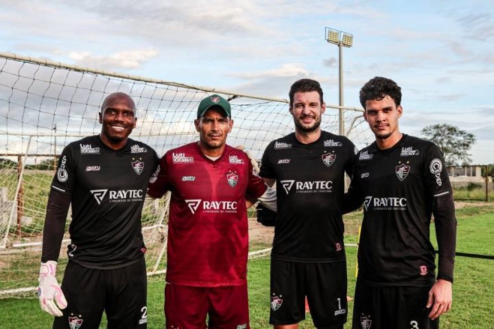 Três opções para uma vaga: Fluminense de Feira tem disputa acirrada por titularidade no gol