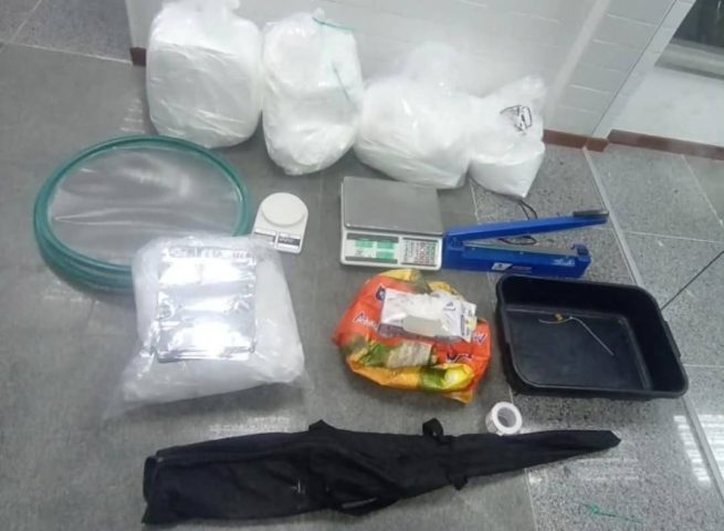 Mulher é presa com 70kg de insumos para produção de cocaína em Feira de Santana