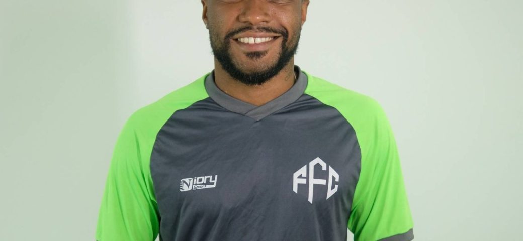Feira FC anuncia atacante Fabrício Simões para elenco que disputa Série B do Baianão 2026