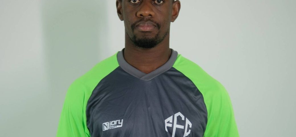 Experiente meia-atacante Jonas é anunciado no Feira FC