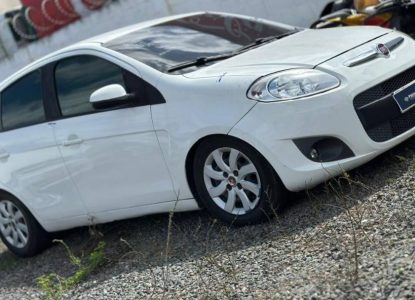 Detran-BA promove leilão de veículos conservados e sucatas aproveitáveis em Feira de Santana