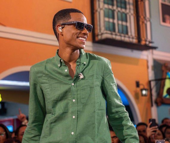 Netto Brito lança “Pra Encher e Derramar 7.0” e reúne participações especiais em novo audiovisual