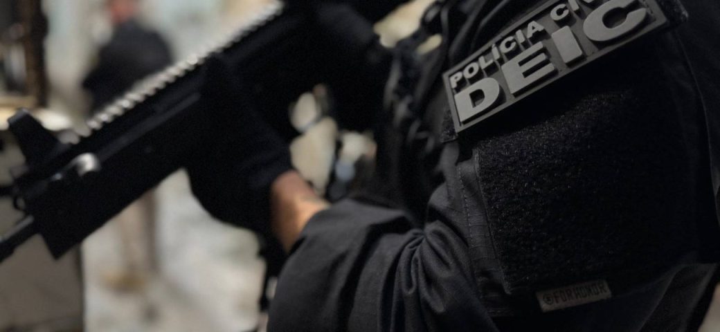 Polícia prende integrante de grupo responsável por roubos em ônibus intermunicipais