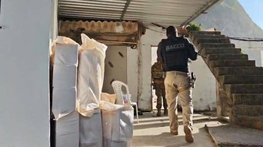 Operação Duas Rosas II prende principal operadora financeira de facção baiana e mais dois suspeitos