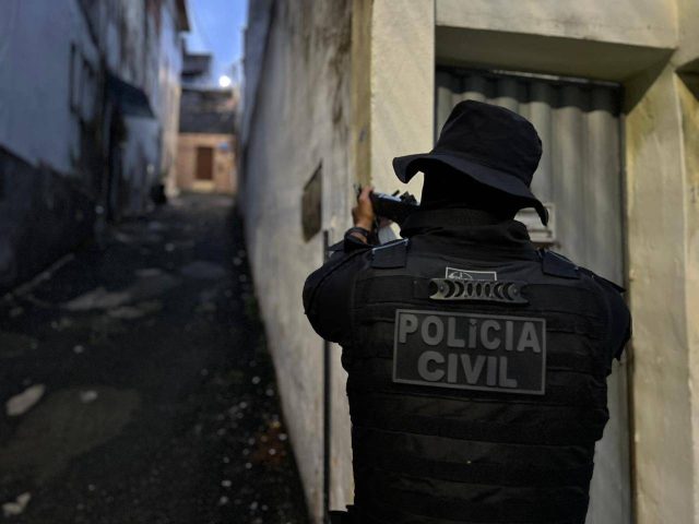 Polícia Civil deflagra operação contra o crime organizado e ocupa o Nordeste de Amaralina