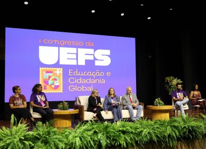 UEFS inicia oficialmente congresso que celebra 50 anos história