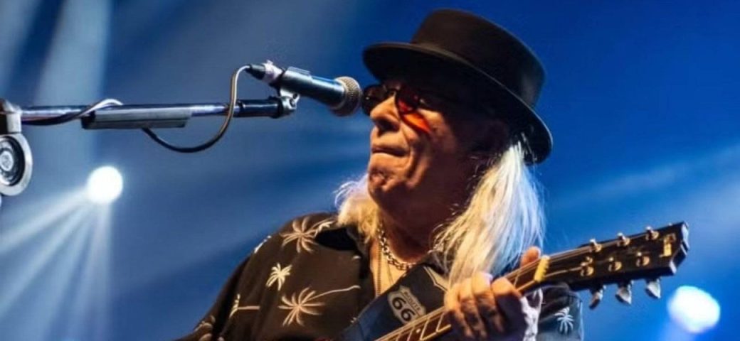 Morre Luiz Carlini, referência do rock nacional e parceiro de Rita Lee, aos 73 anos