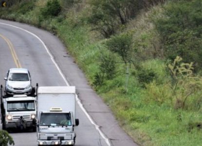 Bahia lidera infrações por ultrapassagens proibidas em rodovias federais em 2025