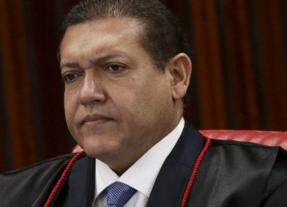 Nunes Marques assumirá presidência do TSE com foco no combate à IA nas eleições