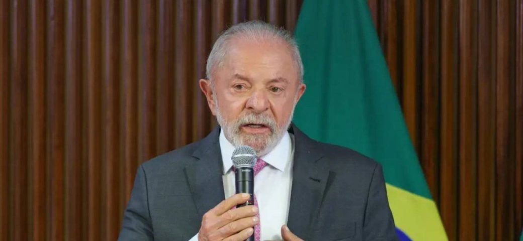 Quaest: Lula aparece numericamente à frente de Flávio Bolsonaro em cenário de 2º turno
