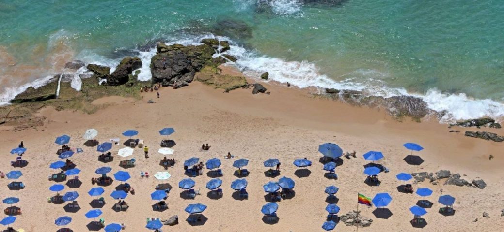 Salvador tem 11 praias impróprias e 26 próprias para banho no fim de semana; veja quais evitar
