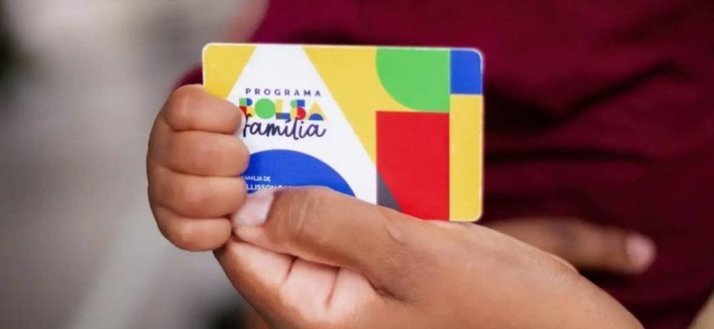 Beneficiários com NIS de final 4 recebem parcela de maio do Bolsa Família