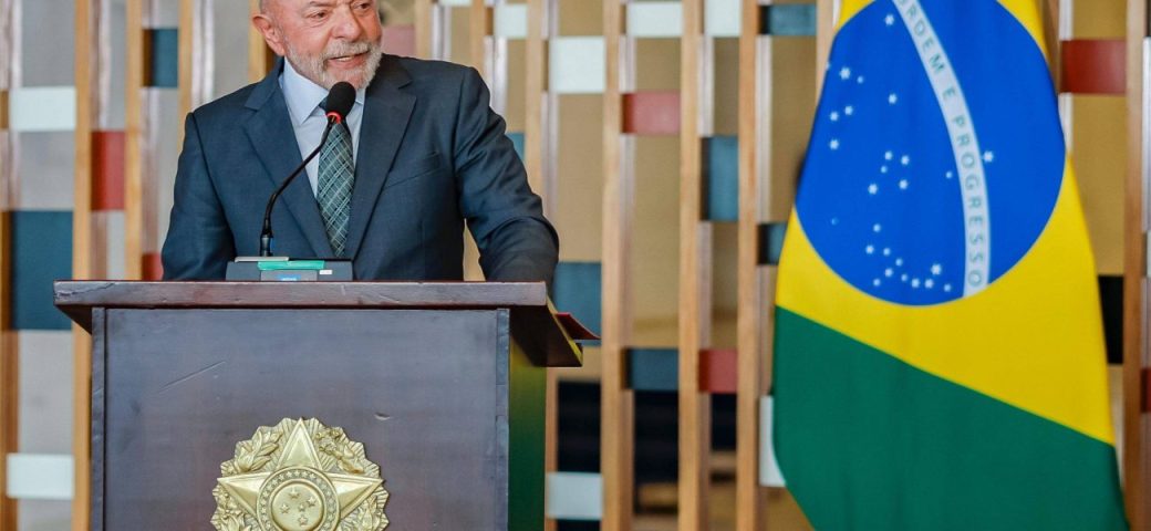 Lula convoca equipe para reunião sobre PCC e CV e quer conversar com Donald Trump
