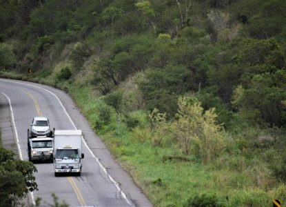 Bahia lidera ranking das infrações e mortes por ultrapassagem proibida nas rodovias federais do Brasil