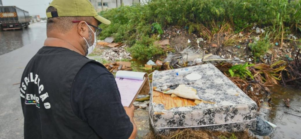 Combate à dengue: donos de terrenos abandonados serão multados em Alagoinhas