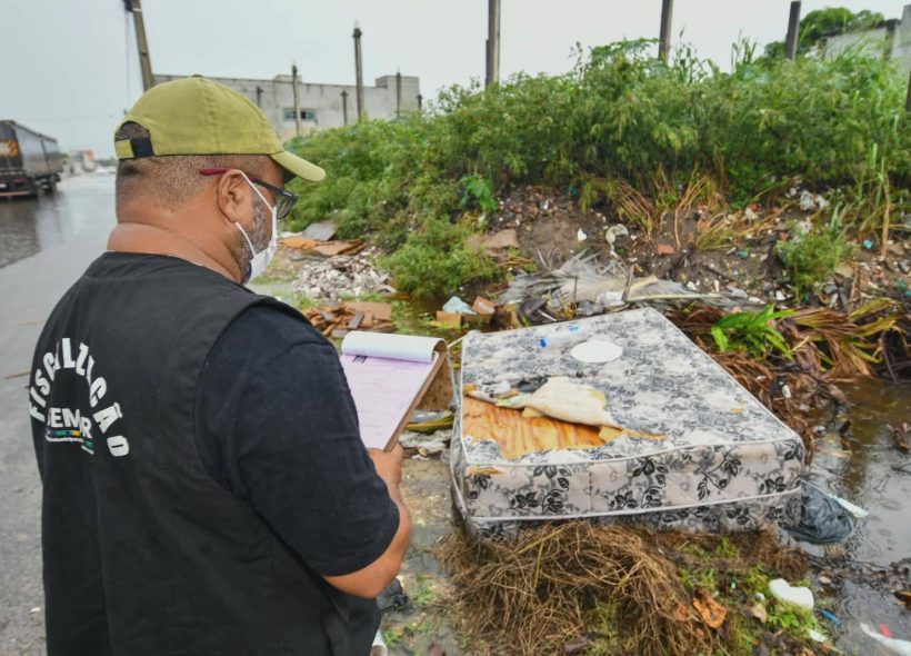 Combate à dengue: donos de terrenos abandonados serão multados em Alagoinhas