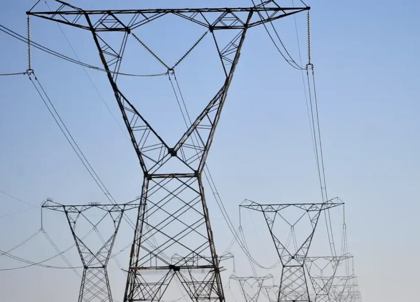 Aneel aprova R$ 5,5 bilhões para redução da tarifa de energia