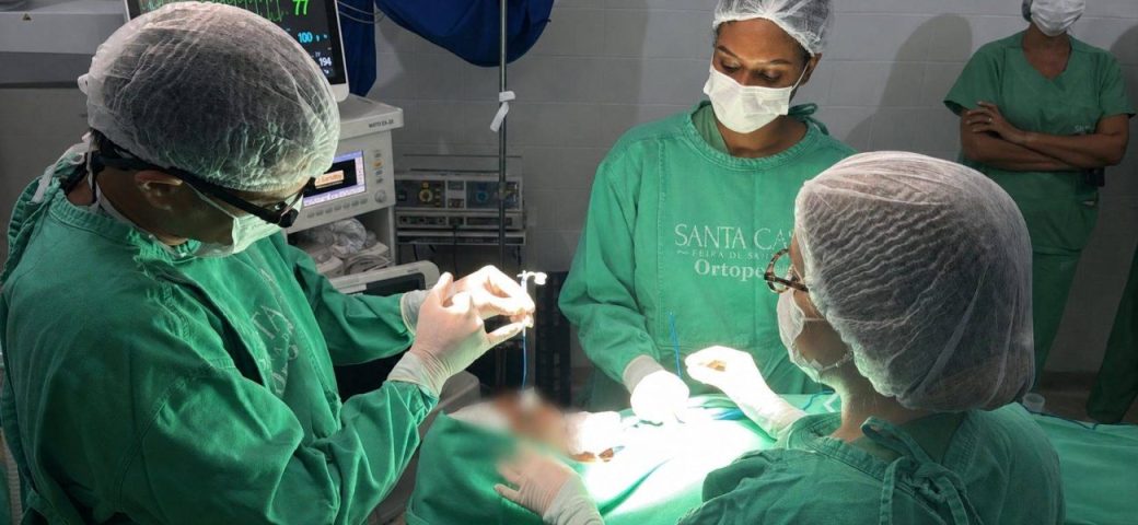 Santa Casa de Feira de Santana realiza primeira cirurgia de reabilitação de voz pelo SUS no interior da Bahia