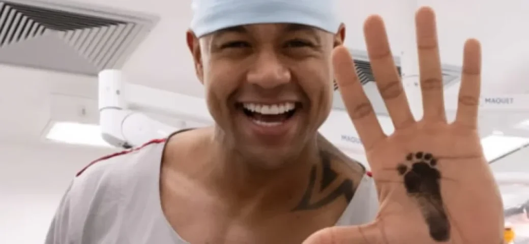 Nasce Levi, segundo filho de Léo Santana e Lore Improta