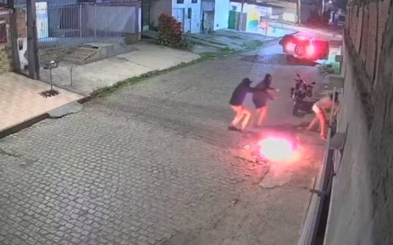 Quatro pessoas são feridas a tiro durante série de ataques em menos de três horas em Feira de Santana