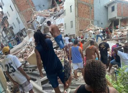 Desabamento de prédio de quatro andares deixa três trabalhadores mortos em Salvador