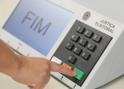Tribunal Superior Eleitoral inicia teste das urnas eletrônicas