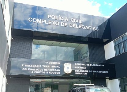 Homem investigado por tráfico de drogas é preso tentando embarcar na rodoviária de Feira de Santana