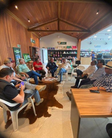 Com espaço batizado de Café São Paulo, Cooperfeira resgata tradição do mercado do boi na Bahia