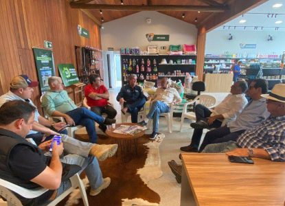 Com espaço batizado de Café São Paulo, Cooperfeira resgata tradição do mercado do boi na Bahia