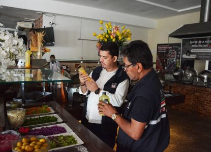 PROCON de Feira de Santana realiza 40 diligências durante Operação Dia dos Namorados